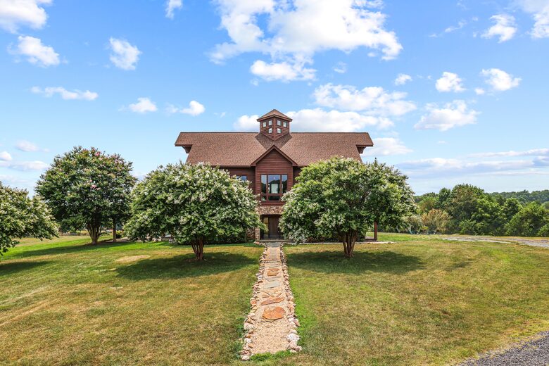 Peaceful Culpeper Escape on 50 Acres with Resort-Style Amenities - Culpeper, Virginia