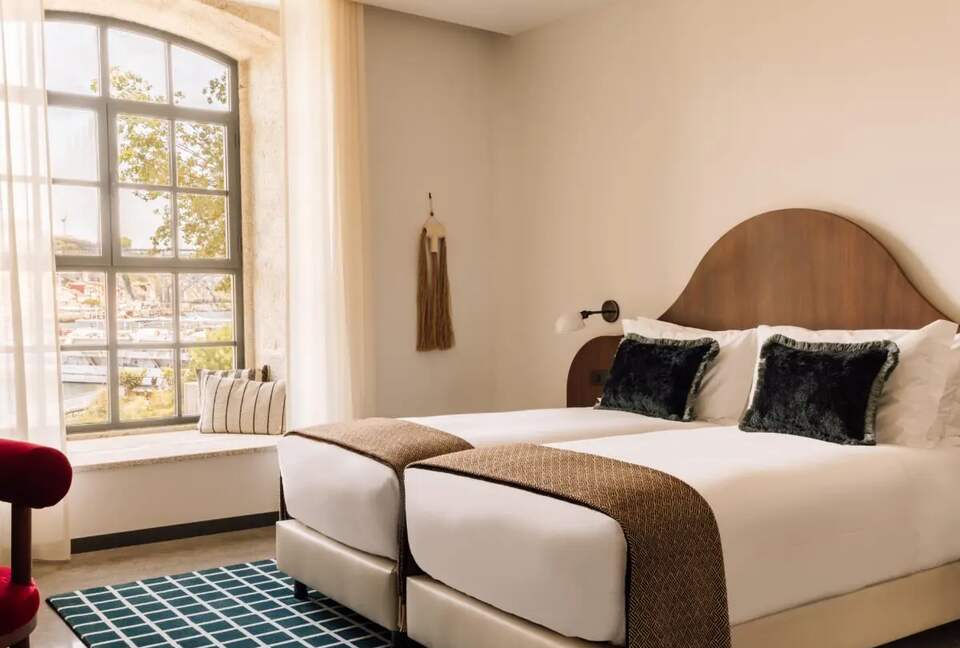 Delux 2-bedroom Apartment overlooking the old city and Douro River, Porto - Porto, Portugal