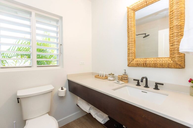 Secluded Oceanfront Villa Near Ocho Rios - Boscobel, Jamaica