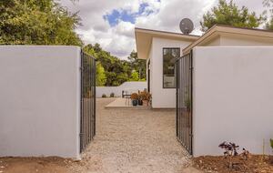 Modern Ojai Escape with Mountain Views & Pool - Ojai, California