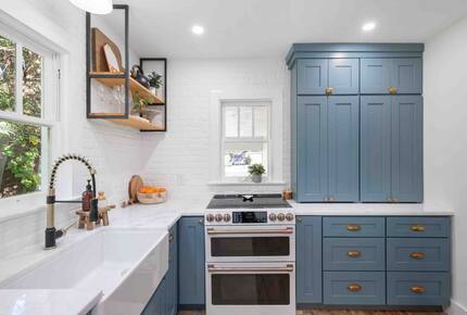 Walkable Downtown Vero Beach Retreat with Private Outdoor Soaking Tub - Vero Beach, Florida