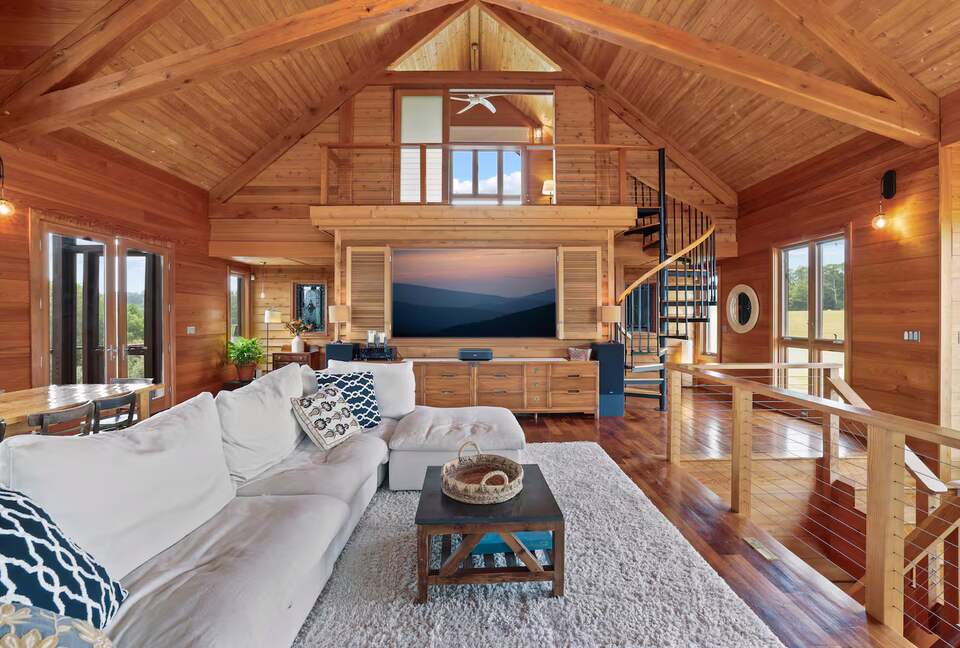 Peaceful Culpeper Escape on 50 Acres with Resort-Style Amenities - Culpeper, Virginia