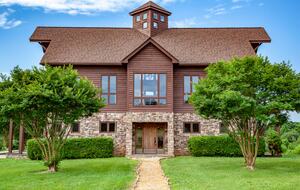 Peaceful Culpeper Escape on 50 Acres with Resort-Style Amenities - Culpeper, Virginia