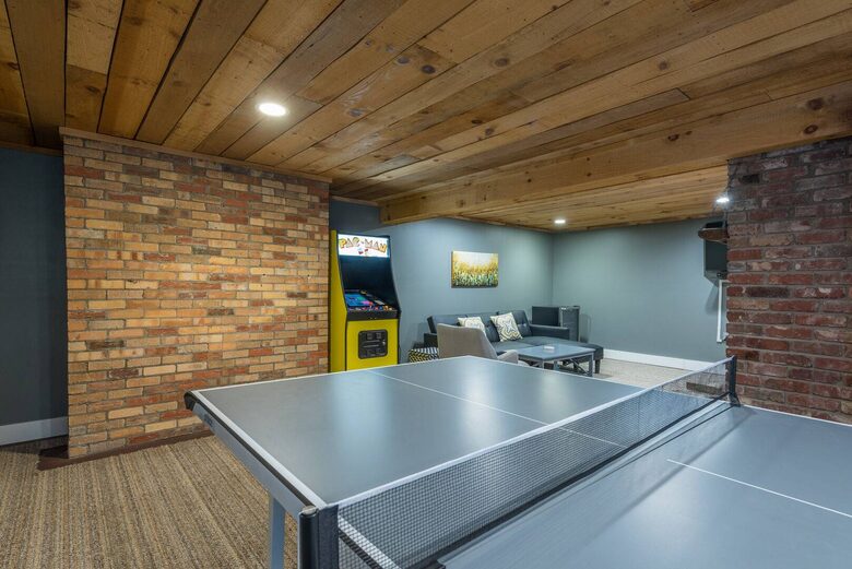 Modern Black Mountain Home Across from Lake Tomahawk - Black Mountain, North Carolina