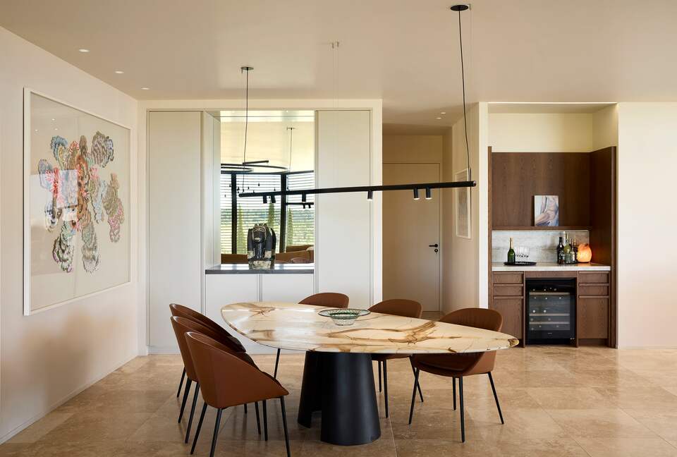 Dining room with bar area on the right