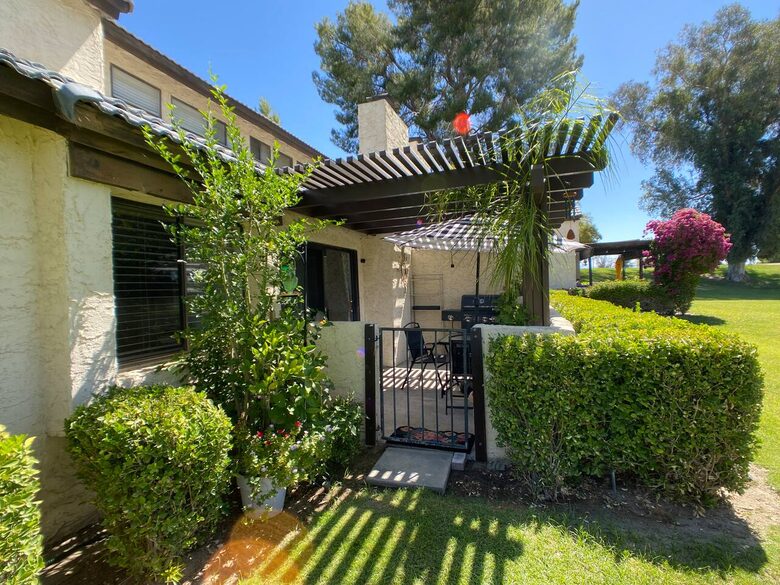 Golf Course Retreat with Mountain Views in Palm Springs - Palm Springs, California