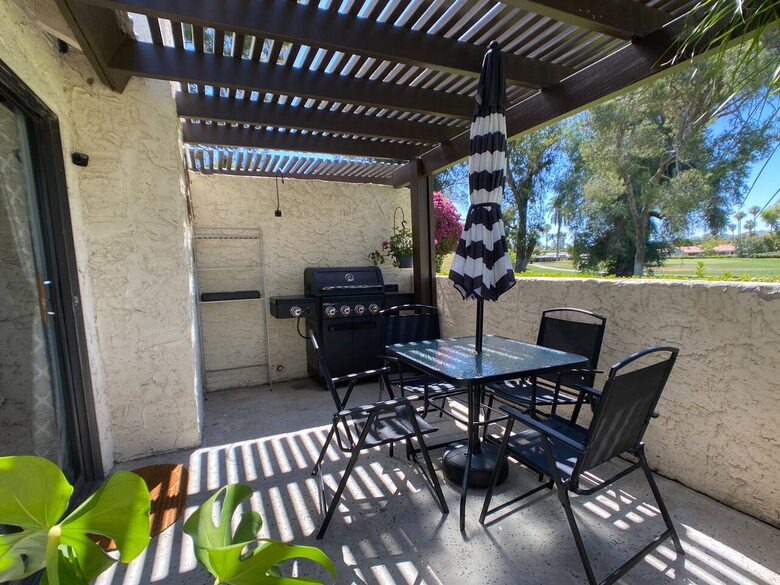 Golf Course Retreat with Mountain Views in Palm Springs - Palm Springs, California