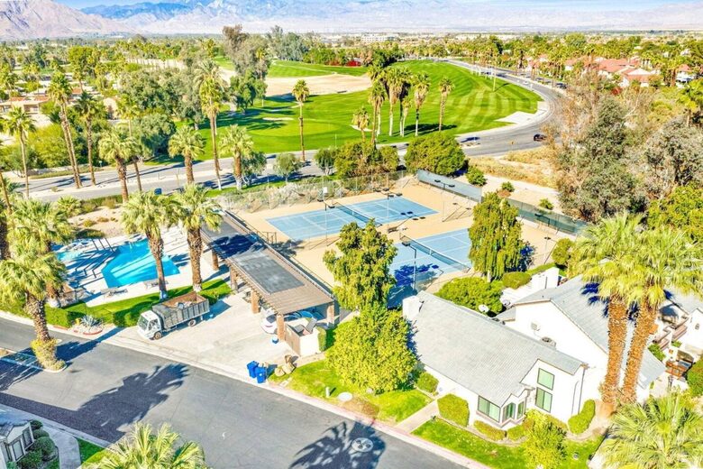 Golf Course Retreat with Mountain Views in Palm Springs - Palm Springs, California