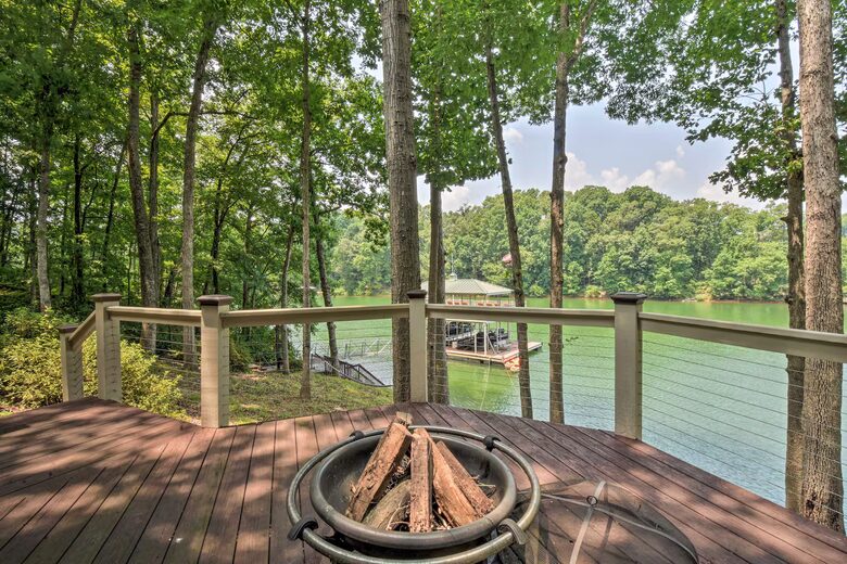 Five-Bedroom Lake Hartwell Escape with Dock, Kayaks & Views - Seneca, South Carolina