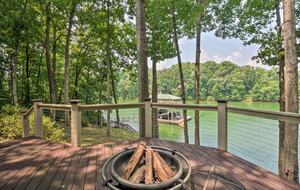 Five-Bedroom Lake Hartwell Escape with Dock, Kayaks & Views - Seneca, South Carolina