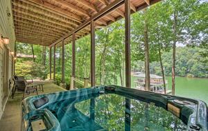 Five-Bedroom Lake Hartwell Escape with Dock, Kayaks & Views - Seneca, South Carolina