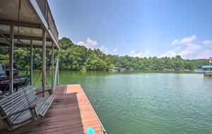 Five-Bedroom Lake Hartwell Escape with Dock, Kayaks & Views - Seneca, South Carolina