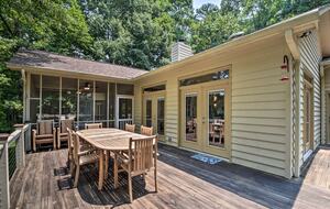 Five-Bedroom Lake Hartwell Escape with Dock, Kayaks & Views - Seneca, South Carolina