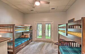 Five-Bedroom Lake Hartwell Escape with Dock, Kayaks & Views - Seneca, South Carolina