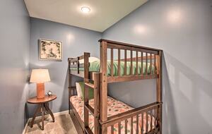 Five-Bedroom Lake Hartwell Escape with Dock, Kayaks & Views - Seneca, South Carolina