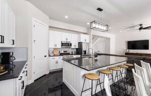 Five-Bedroom Home with Courtyard Pool Near Sand Hollow Reservoir - Hurricane, Utah