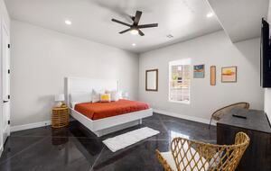 Five-Bedroom Home with Courtyard Pool Near Sand Hollow Reservoir - Hurricane, Utah