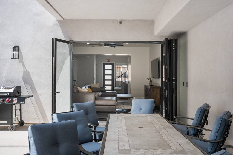 Five-Bedroom Home with Courtyard Pool Near Sand Hollow Reservoir - Hurricane, Utah