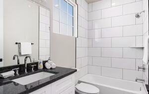 Five-Bedroom Home with Courtyard Pool Near Sand Hollow Reservoir - Hurricane, Utah