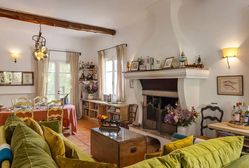 A Provençal Culinary & Historical Haven - Châteauneuf-Grasse, France