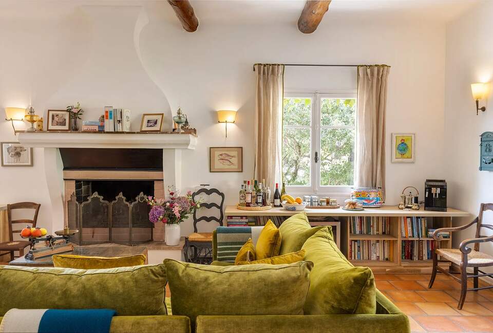 A Provençal Culinary & Historical Haven - Châteauneuf-Grasse, France