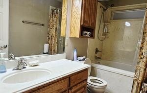 Relaxed Lake Texoma Home with Water Views - Kingston, Oklahoma