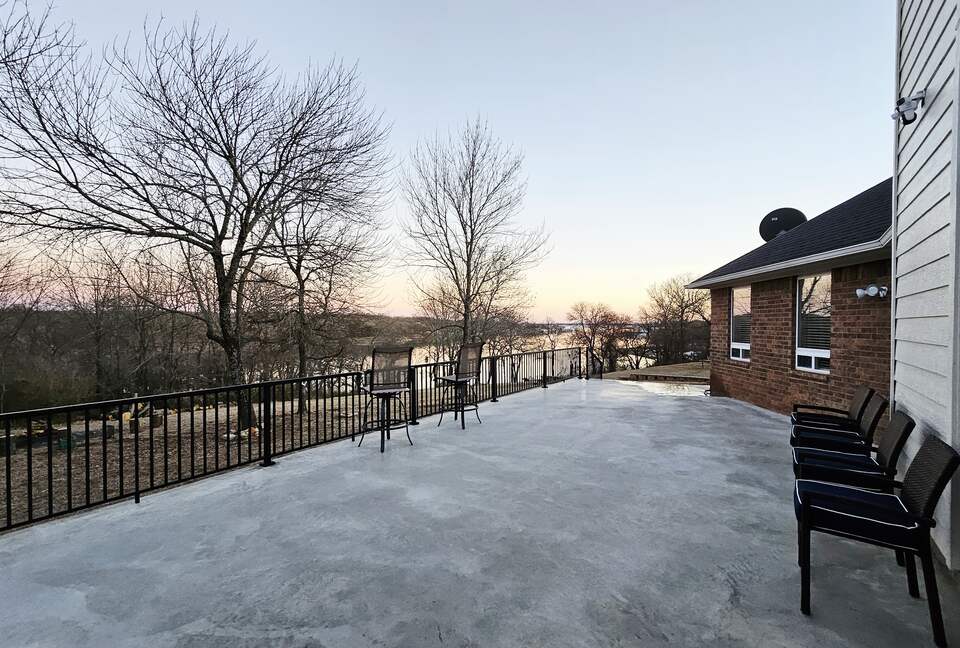 Relaxed Lake Texoma Home with Water Views - Kingston, Oklahoma