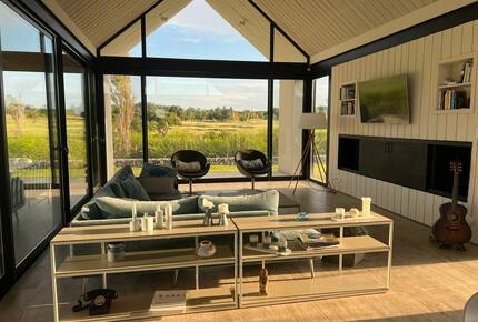 An Elegant Home on the Carmelo Golf Course - Carmelo, Uruguay