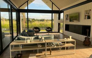 An Elegant Home on the Carmelo Golf Course - Carmelo, Uruguay