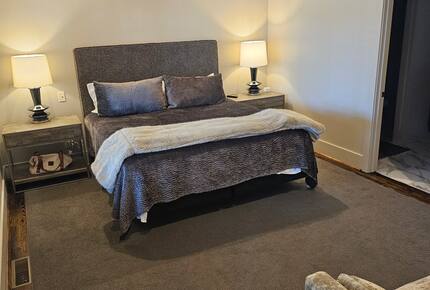 Peaceful Lake Martin Retreat with Floating Dock - Alexander City, Alabama