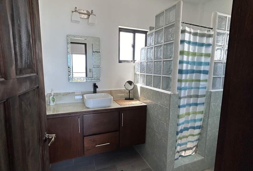 Island Hideaway Steps from The Split - Caye Caulker, Belize