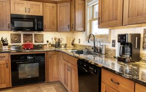 Northwoods Lakefront Retreat on Frazer Bay - Tower, Minnesota