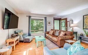 Private Wellness Retreat with Sauna, Hot Tub, and Wooded Grounds Near Blacksburg - Blacksburg, Virginia