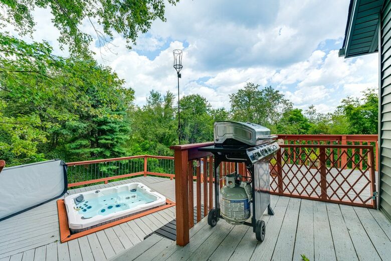 Private Wellness Retreat with Sauna, Hot Tub, and Wooded Grounds Near Blacksburg - Blacksburg, Virginia