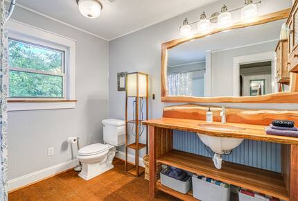 Private Wellness Retreat with Sauna, Hot Tub, and Wooded Grounds Near Blacksburg - Blacksburg, Virginia