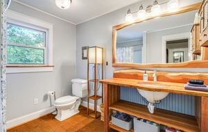 Private Wellness Retreat with Sauna, Hot Tub, and Wooded Grounds Near Blacksburg - Blacksburg, Virginia