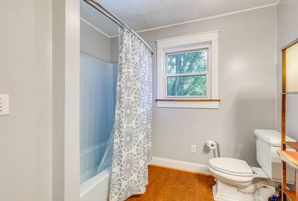 Private Wellness Retreat with Sauna, Hot Tub, and Wooded Grounds Near Blacksburg - Blacksburg, Virginia