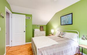 Private Wellness Retreat with Sauna, Hot Tub, and Wooded Grounds Near Blacksburg - Blacksburg, Virginia