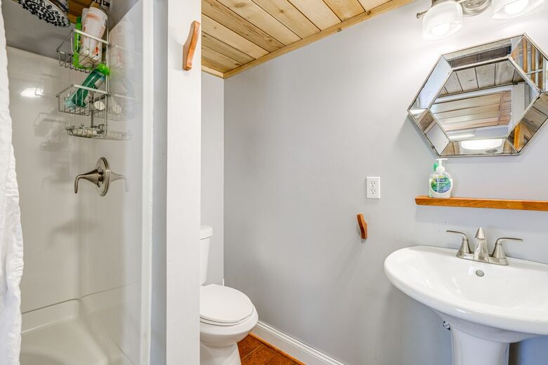 Private Wellness Retreat with Sauna, Hot Tub, and Wooded Grounds Near Blacksburg - Blacksburg, Virginia