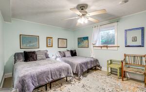 Private Wellness Retreat with Sauna, Hot Tub, and Wooded Grounds Near Blacksburg - Blacksburg, Virginia