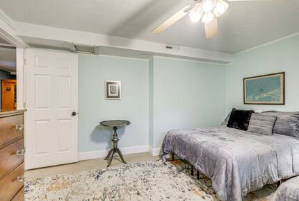 Private Wellness Retreat with Sauna, Hot Tub, and Wooded Grounds Near Blacksburg - Blacksburg, Virginia