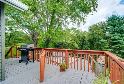 Private Wellness Retreat with Sauna, Hot Tub, and Wooded Grounds Near Blacksburg - Blacksburg, Virginia