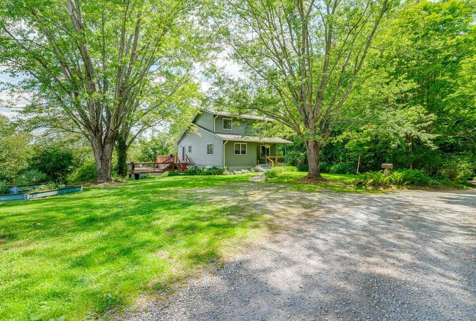 Private Wellness Retreat with Sauna, Hot Tub, and Wooded Grounds Near Blacksburg - Blacksburg, Virginia