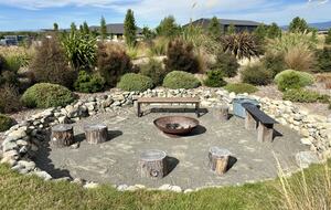 Mountain Majesty in the Heart of Twizel - Twizel, New Zealand