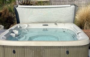 Mountain Majesty in the Heart of Twizel - Twizel, New Zealand