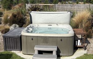 Mountain Majesty in the Heart of Twizel - Twizel, New Zealand