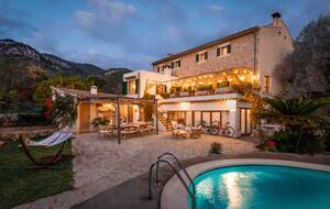 Sophisticated Serenity in the Heart of Mallorca - Caimari, Spain