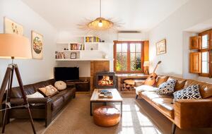 Sophisticated Serenity in the Heart of Mallorca - Caimari, Spain