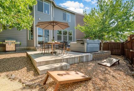 Canal Trail Retreat | Hot Tub & Deck Near Downtown Bend - Bend, Oregon