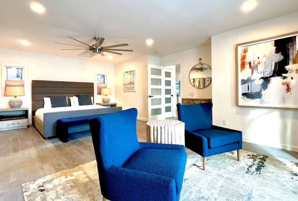 Private Flathead Lakefront Estate with Dock, Hot Tub & Panoramic Mountain Views - Rollins, Montana